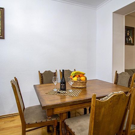 Cozy Apartment On Kostava Tbilissi Extérieur photo