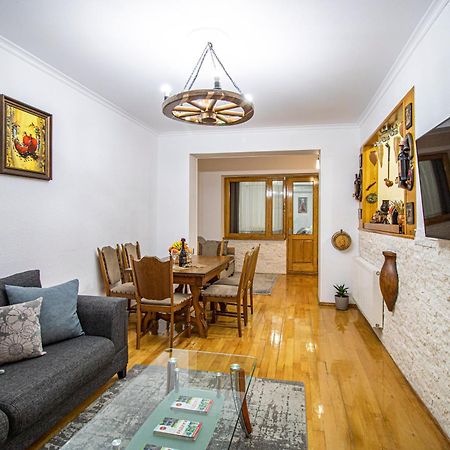 Cozy Apartment On Kostava Tbilissi Extérieur photo