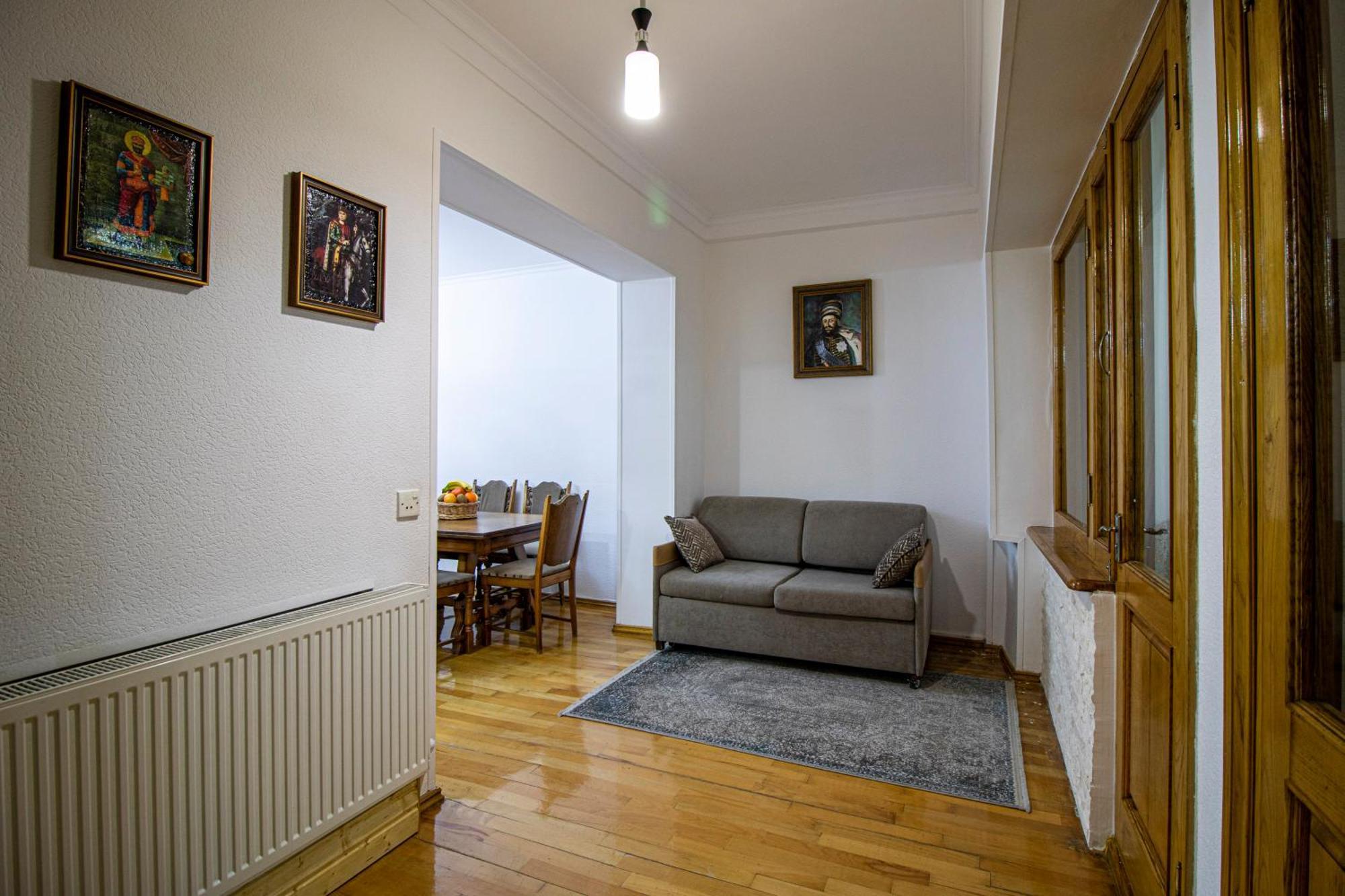 Cozy Apartment On Kostava Tbilissi Extérieur photo
